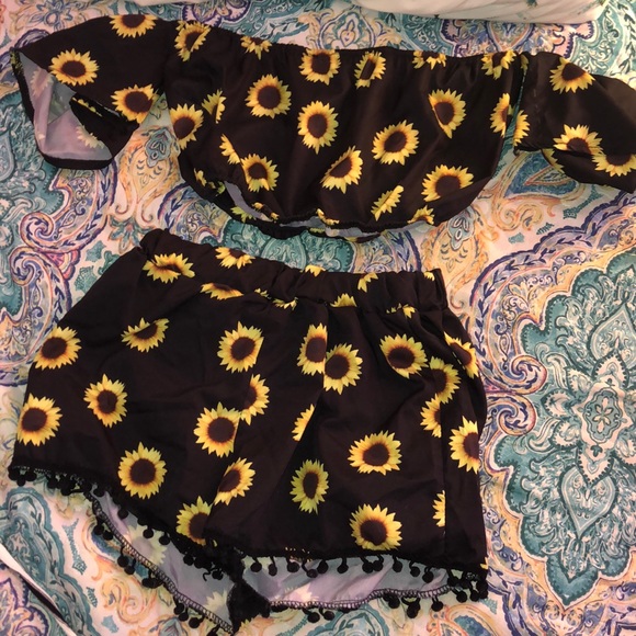 SHEIN Other - sunflower set